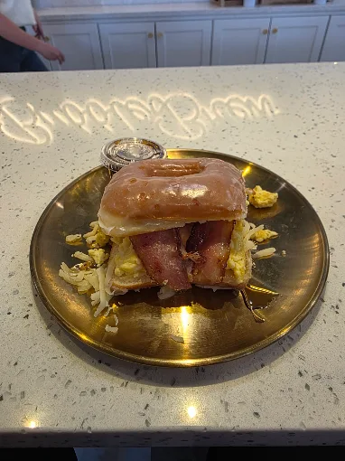 BubbleBrew Doughnut Sandwich